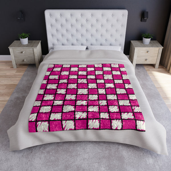 Checkered Pink & White Chic Couch Throw Blanket