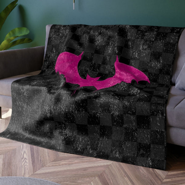 Pink Bat chic black checkered throw blanket