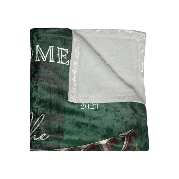 Lucky Pub St. Patricks Decorative Throw Blanket