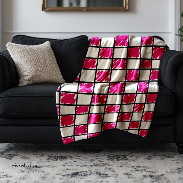 Checkered White & Pink Chic Couch Throw Blanket