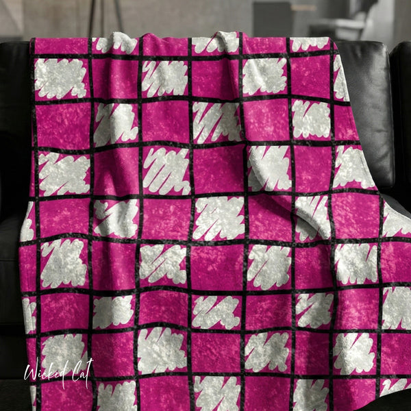 Checkered Pink & White Chic Couch Throw Blanket