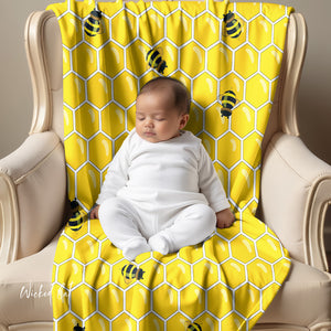 Soft sherpa blanket with 'Honey Bee Print | Newborn Gift' design