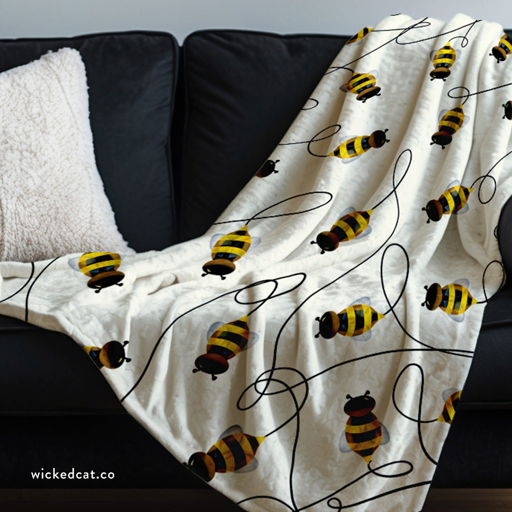 Buzzing Bees Spring Summer Decorative Throw Blanket