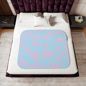 soft sherpa blanket with 'Lilac & Blue Cow Print' design