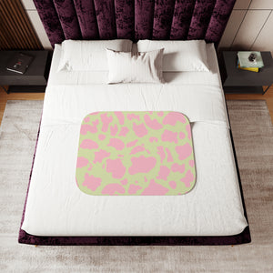 soft sherpa blanket with 'Pink & Green Cow Print' design