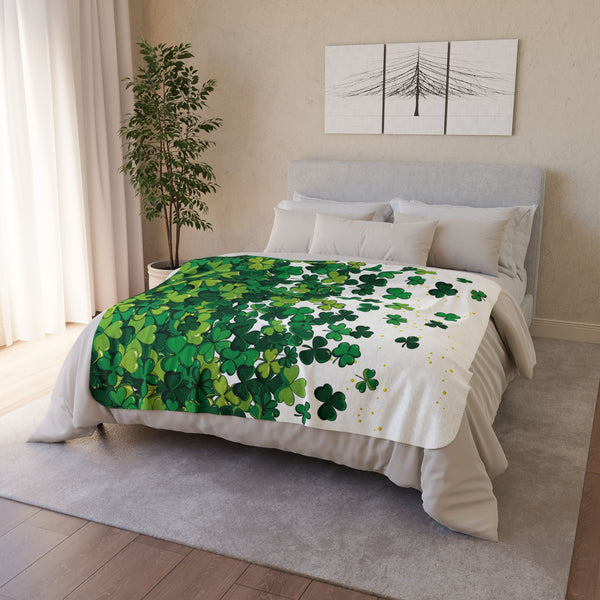 Lucky Shamrocks Green Plush Sherpa Throw Blanket