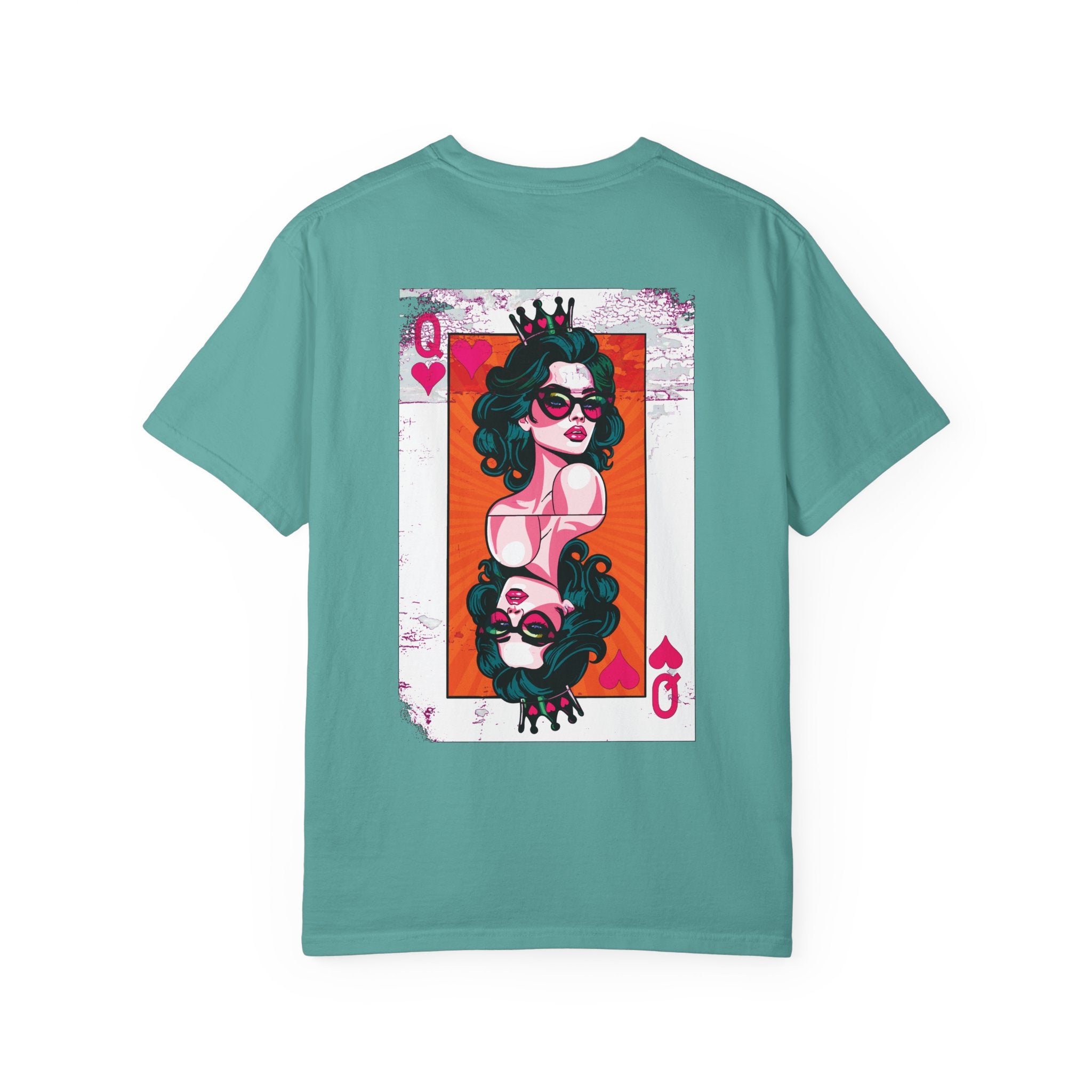 Comfort Colors® Retro Queen of Hearts Vintage Grunge T-Shirt