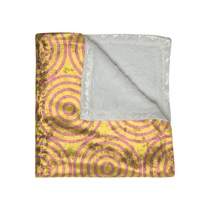 Soft sherpa blanket with 'Pastel Yellow & Pink Decorative Throw' design