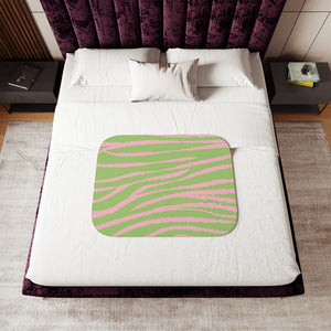 soft sherpa blanket with 'Pink & Green Tiger Print' design