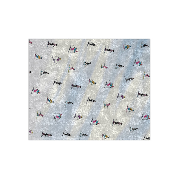 Chic Skiers Decorative Winter Throw Blanket
