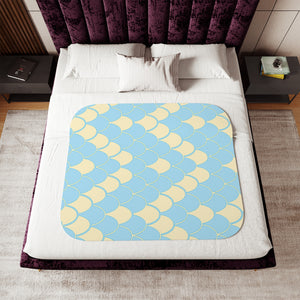 Soft sherpa blanket with 'Blue & Yellow Snake Print' design