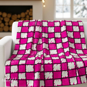 Soft sherpa blanket with 'Pink & White Checkered Decorative Throw' design