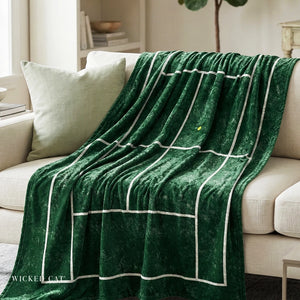 Soft sherpa blanket with 'Tennis Players Decorative Throw' design
