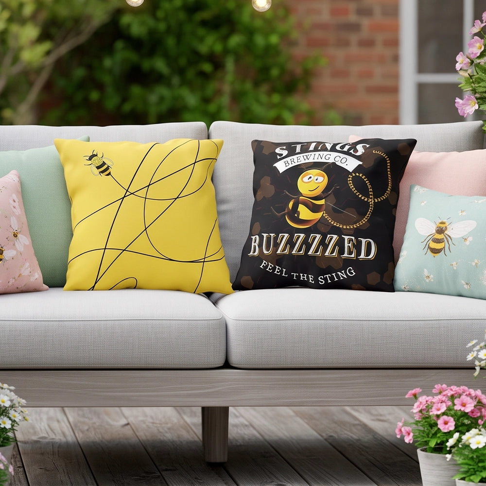 THROWS & PILLOWS